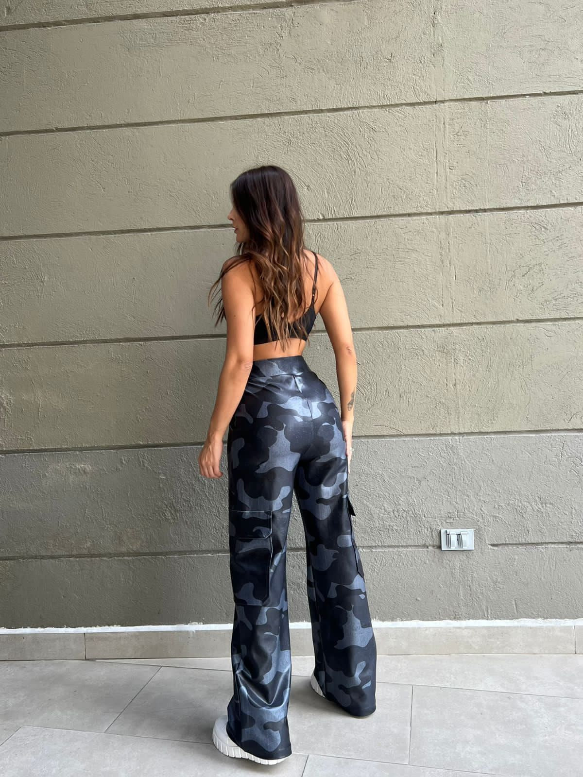 PANTALÓN CASUAL/ DEPORTIVO EFECTO CUERO COLOMBIANO BRANDFIT