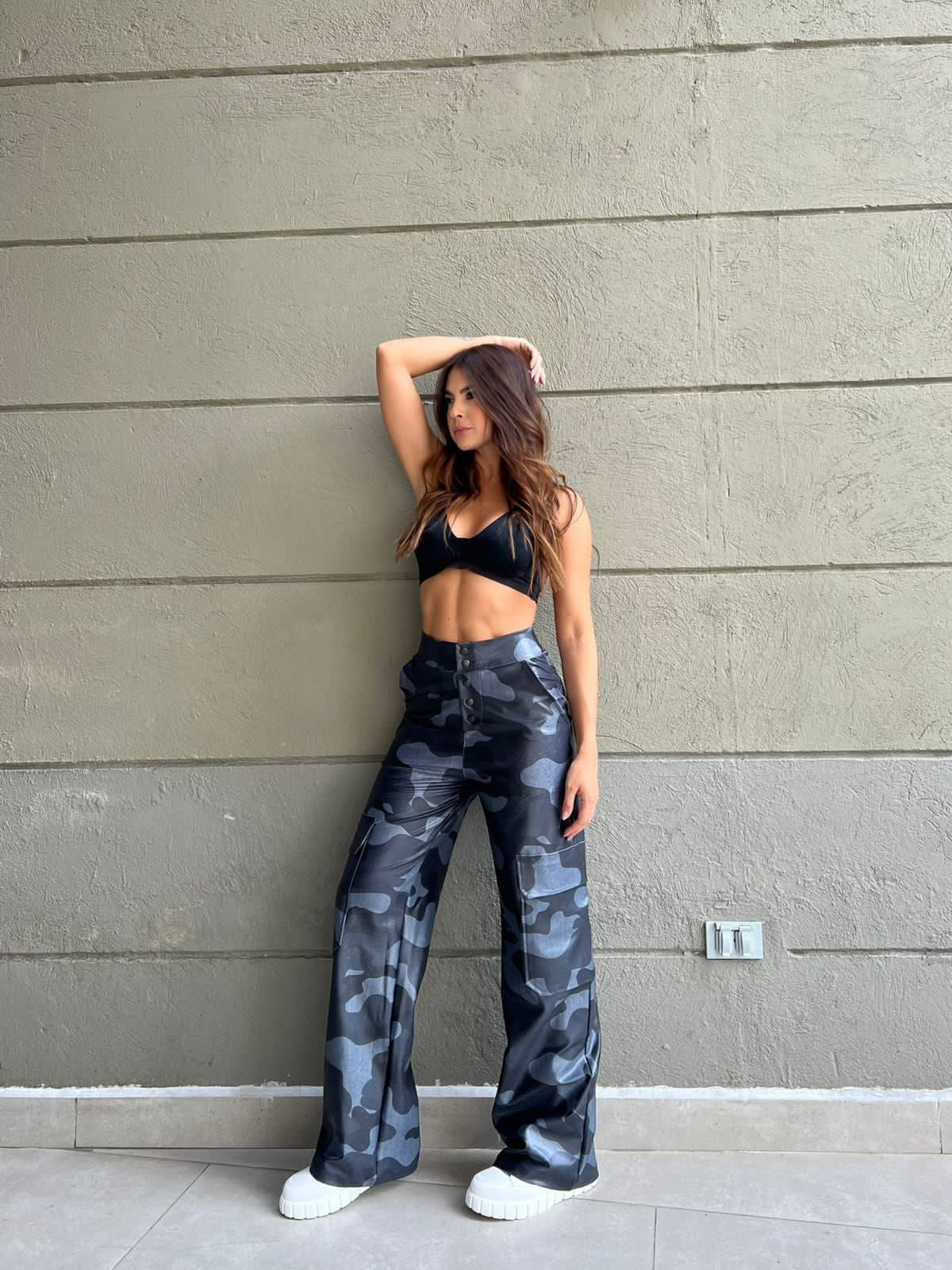 PANTALÓN CASUAL/ DEPORTIVO EFECTO CUERO COLOMBIANO BRANDFIT