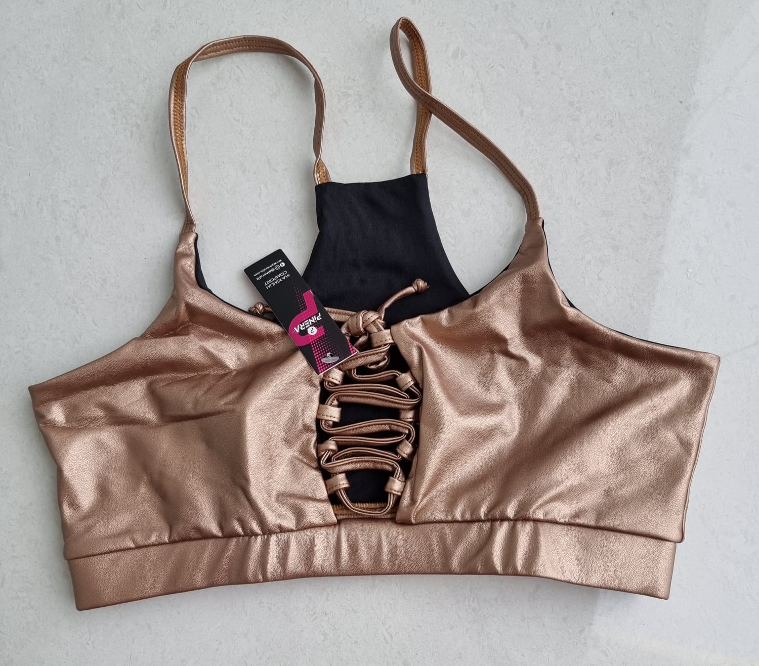 TOP CROP EFECTO CUERO COLOMBIANO MARCA PINERA